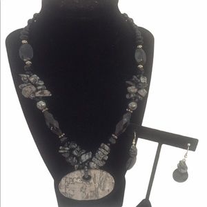 Black and Gray Stone Necklace And Earrings